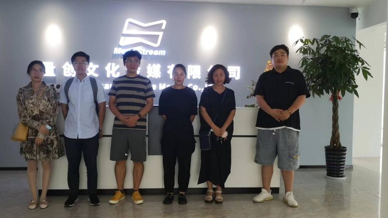 上海文化传媒公司办公设备清单：从基础到专业解析**